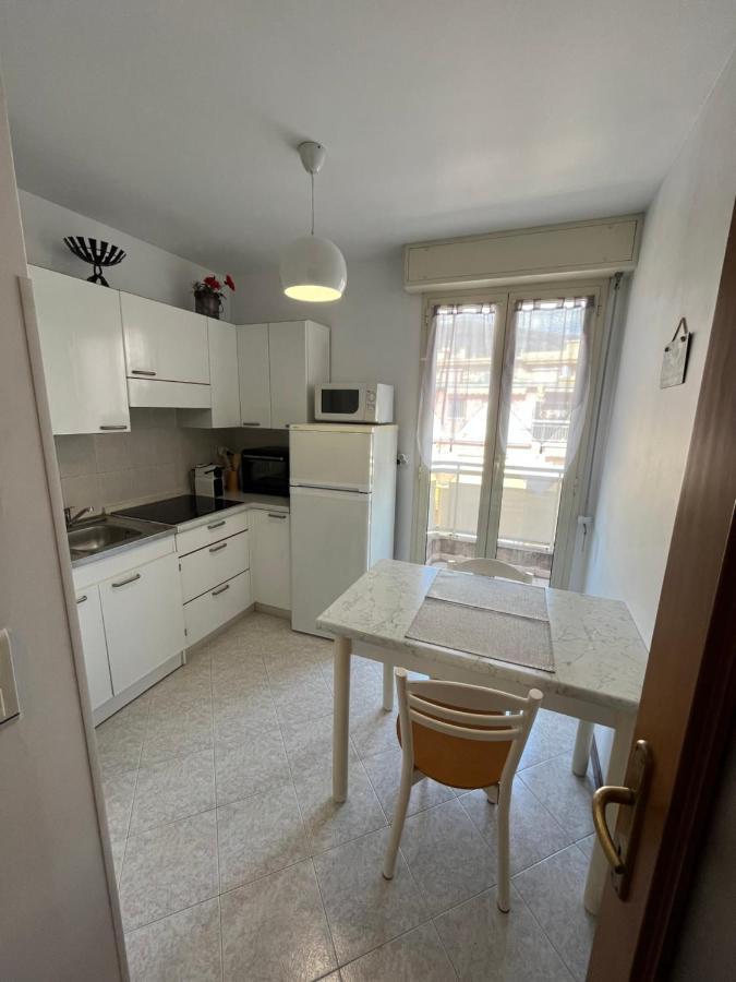 Studio 28 M2 Au Calme A Menton Eksteriør billede