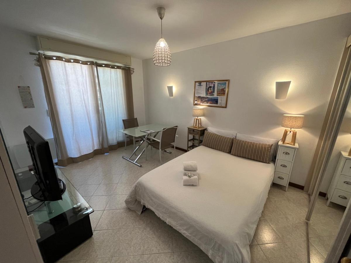 Studio 28 M2 Au Calme A Menton Eksteriør billede